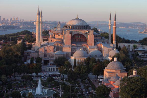 Unesco: Ηχηρό χαστούκι στην Τουρκία Ράπισμα για την Αγιά Σοφιά