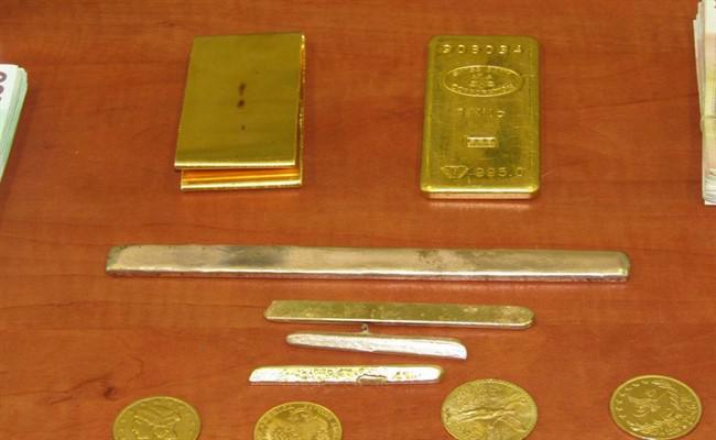 Εξαρθρώθηκε μεγάλο κύκλωμα τοκογλυφίας με χιλιάδες ευρώ, λίρες και ράβδους χρυσού - Πώς δρούσε;