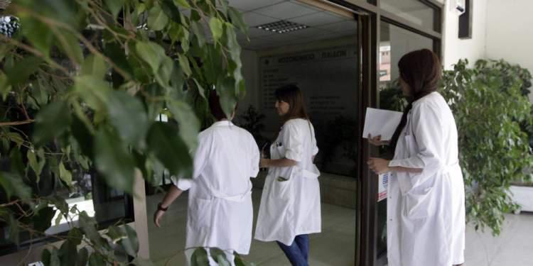 Ενισχύεται το ΕΣΥ με 4.000 προσλήψεις μόνιμων νοσηλευτών