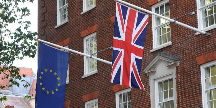 Brexit: Αυτά είναι τα τέσσερα σενάρια για τις επόμενες μέρες