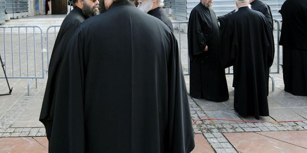 Αγρίνιο: Νεκρός από κορονοϊό ανεμβολίαστος ιερέας