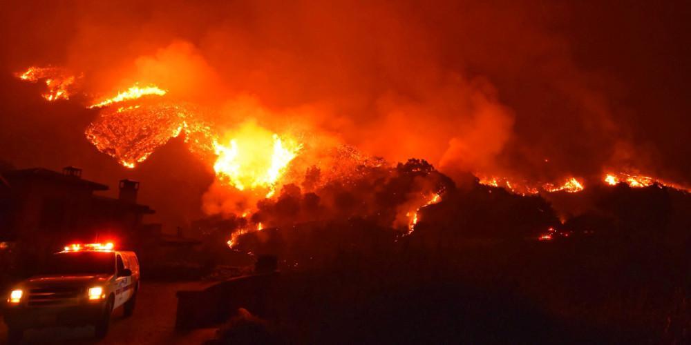 Μεγάλη πυρκαγιά στη Βόρεια Καλιφόρνια – Εκκενώνονται κατοικημένες περιοχές