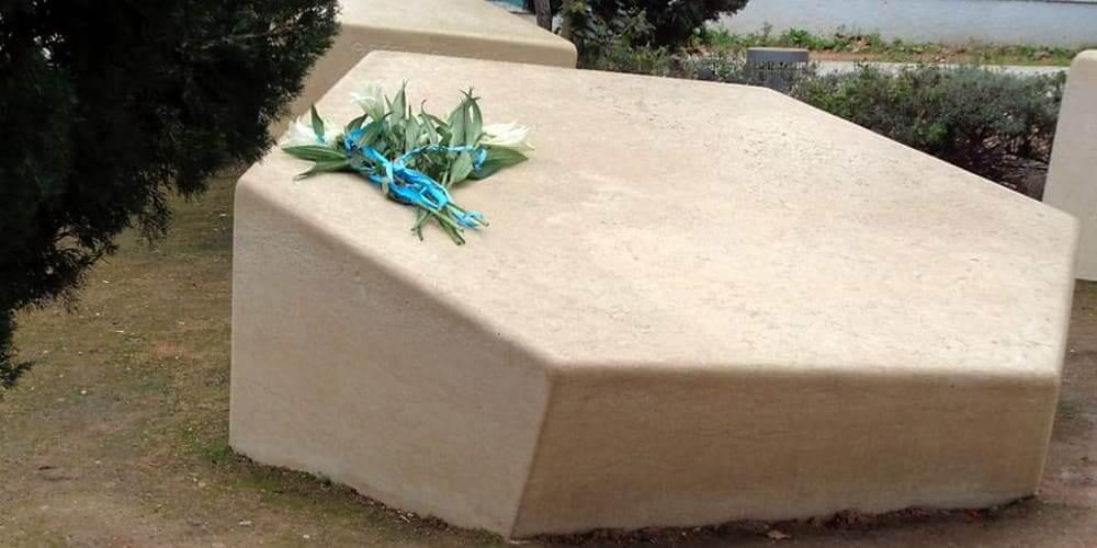 Bεβήλωσαν το μνημείο του Ολοκαυτώματος στον Κεραμεικό