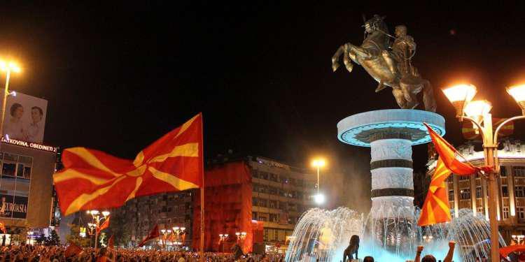 «Νέα Μακεδονία»: Διαρροές από Σκόπια και Αλβανία για συμφωνία στο όνομα