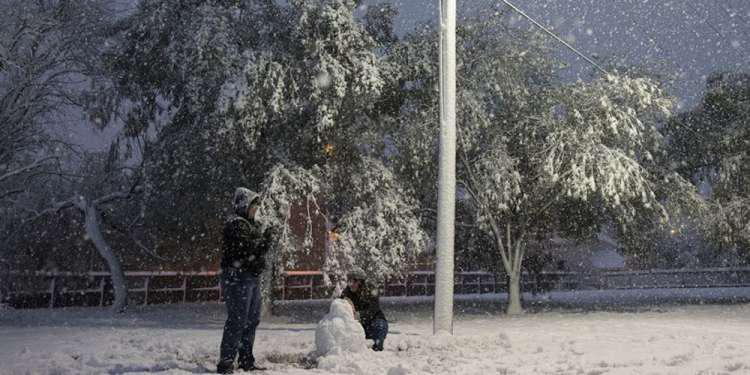 Είδαν χιόνι μετά από χρόνια στο Τέξας και τρελάθηκαν [βίντεο]