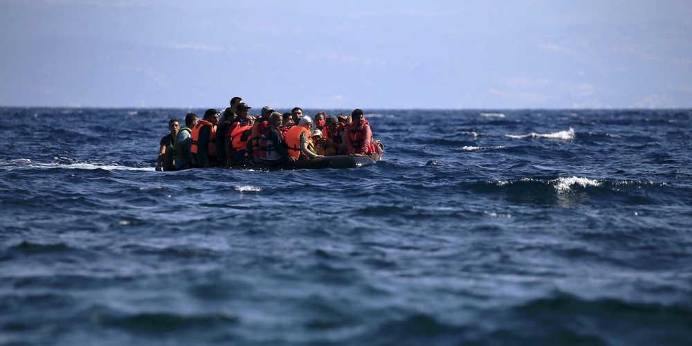 Πολιτικό άσυλο στην Ελλάδα ζητούν 33 Τούρκοι - Αποβιβάστηκαν στις Οινούσσες