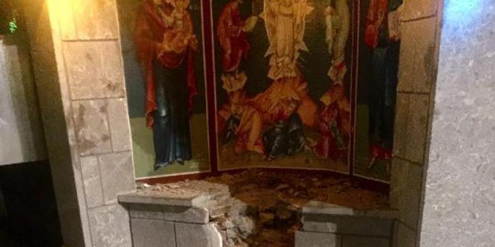 Βανδαλισμοί κατά Ορθόδοξων εκκλησιών στην Κορυτσά [εικόνα]