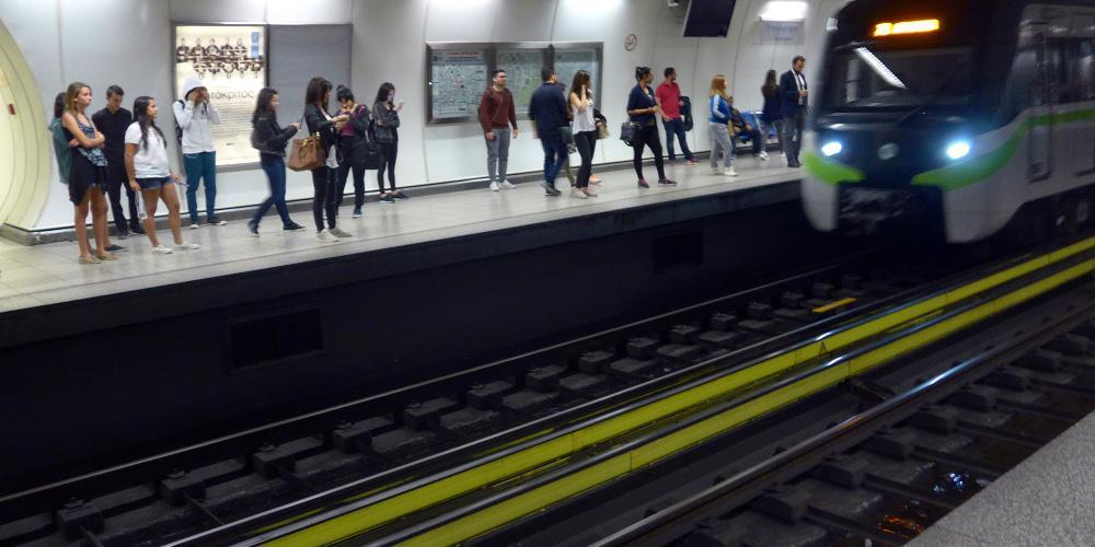 Καθυστερήσεις στα δρομολόγια του Μετρό λόγω βλάβης σε συρμό στην Ηλιούπολη