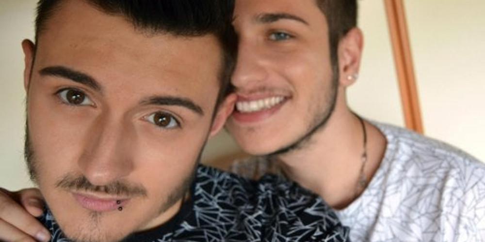 Ιερέας θα κηδέψει μαζί δυο ομοφυλόφιλους που πέθαναν συγχρόνως στην Ιταλία
