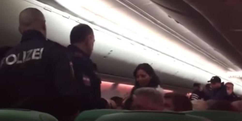 Απίστευτο: Αεροπλάνο έκανε έκτακτη προσγείωση επειδή επιβάτης «αεριζόταν» ασταμάτητα [βίντεο]