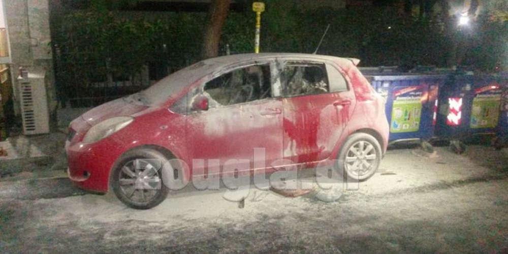Επίθεση στον σύνδεσμο της ΑΕΚ στην Αγία Βαρβάρα, κάηκε αυτοκίνητο