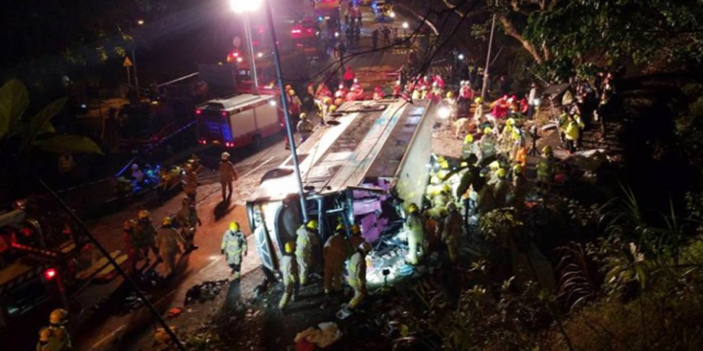 Τουλάχιστον 13 νεκροί και 40 τραυματίες από ανατροπή λεωφορείου στο Χονγκ Κονγκ