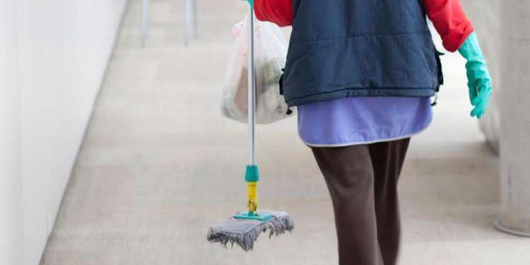 Σε 24ωρη απεργία προχωρούν οι σχολικές καθαρίστριες στις 12 Φεβρουαρίου