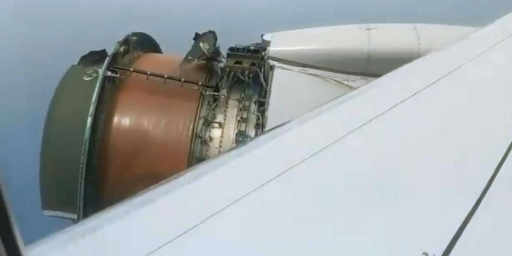 Πτήση-θρίλερ: Ξηλώνονταν κομμάτια του κινητήρα ενώ το αεροπλάνο ήταν στον αέρα