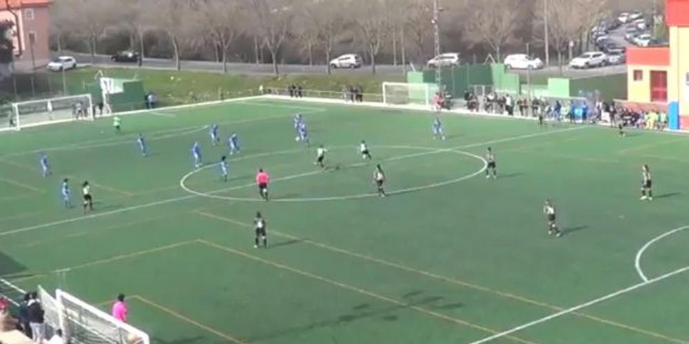 Φοβερό γκολ σε γυναικείο ποδόσφαιρο: Σκόραρε 5" μετά τη σέντρα! [βίντεο]