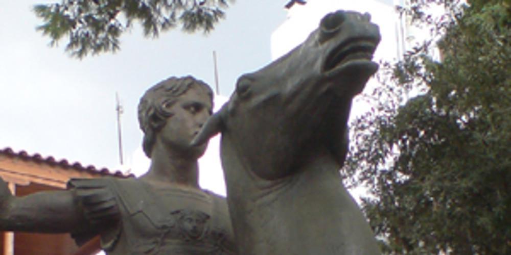 Μετά από 45 χρόνια: Τοποθετούν το άγαλμα του Μεγάλου Αλεξάνδρου στο κέντρο της Αθήνας