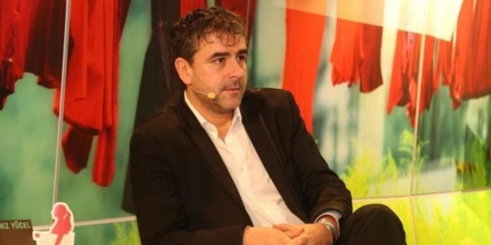 Ο δημοσιογράφος Ντενίζ Γιουζέλ απελευθερώθηκε από τις τουρκικές αρχές