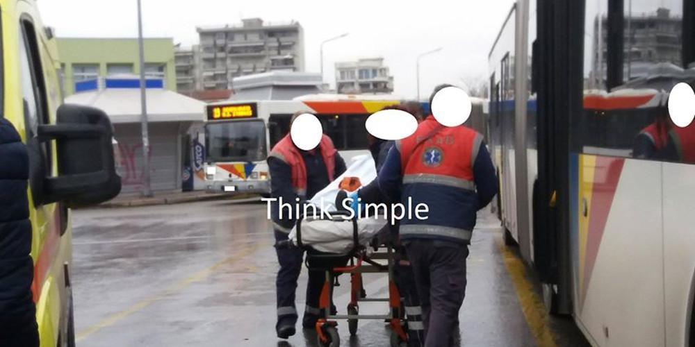 Σοκ στην Θεσσαλονίκη: Γυναίκα πέθανε μέσα σε λεωφορείο του ΟΑΣΘ [εικόνες]