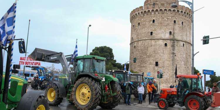 Με τα τρακτέρ τους στο κέντρο της Θεσσαλονίκης σήμερα οι αγρότες