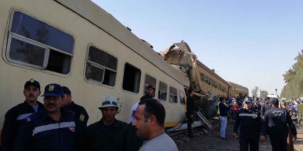 Τραγωδία στην Αίγυπτο: Τουλάχιστον 16 νεκροί από σύγκρουση τρένων