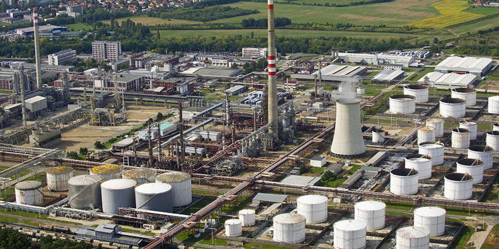 Τουλάχιστον έξι νεκροί από έκρηξη σε εργοστάσιο χημικών στην Τσεχία