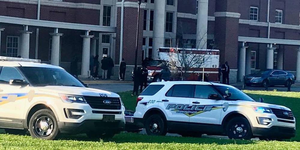 Νέο σοκ από πυροβολισμούς σε σχολείο των ΗΠΑ: Μία μαθήτρια νεκρή