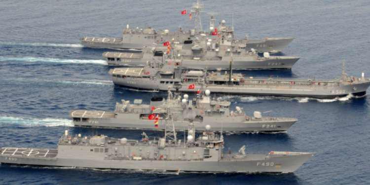 Yeni Safak: Ο τουρκικός στόλος εμποδίζει την Ελλάδα στο Αιγαίο