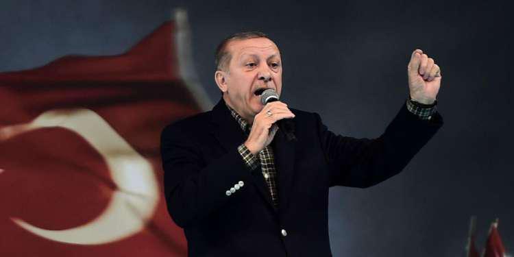 Ερντογάν: Η Τουρκία δεν θα σταματήσεις την επιχείρηση στη Συρία – Επιμένουν για κυρώσεις οι ΗΠΑ