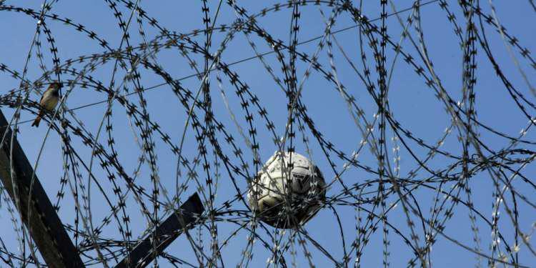 Έρευνα του υπουργείου Δικαιοσύνης για τη συμπλοκή κρατουμένων με νεκρό στις φυλακές Τρικάλων