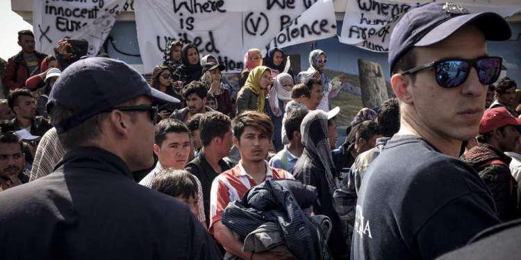 Die Welt: Η Γερμανία προτείνει να αναλάβει τα έξοδα για πρόσφυγες στην Ελλάδα
