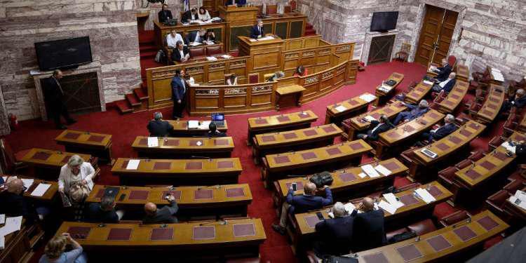 Την Τετάρτη κατατίθεται ο προϋπολογισμός στην Βουλή - Προς ψήφιση στις 18 Δεκεμβρίου
