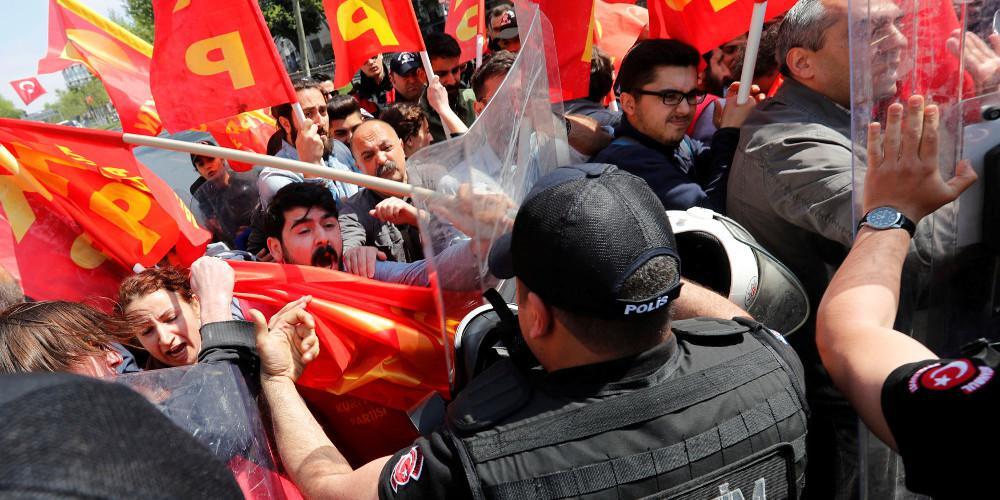 Σοβαρά επεισόδια και συλλήψεις στην πλατεία Ταξίμ της Κωνσταντινούπολης [εικόνες & βίντεο]