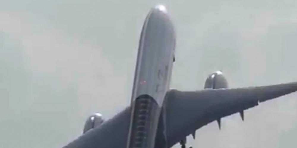 Τρόμος και ένας νεκρός σε αεροσκάφος στα Τίρανα μετά από ληστεία