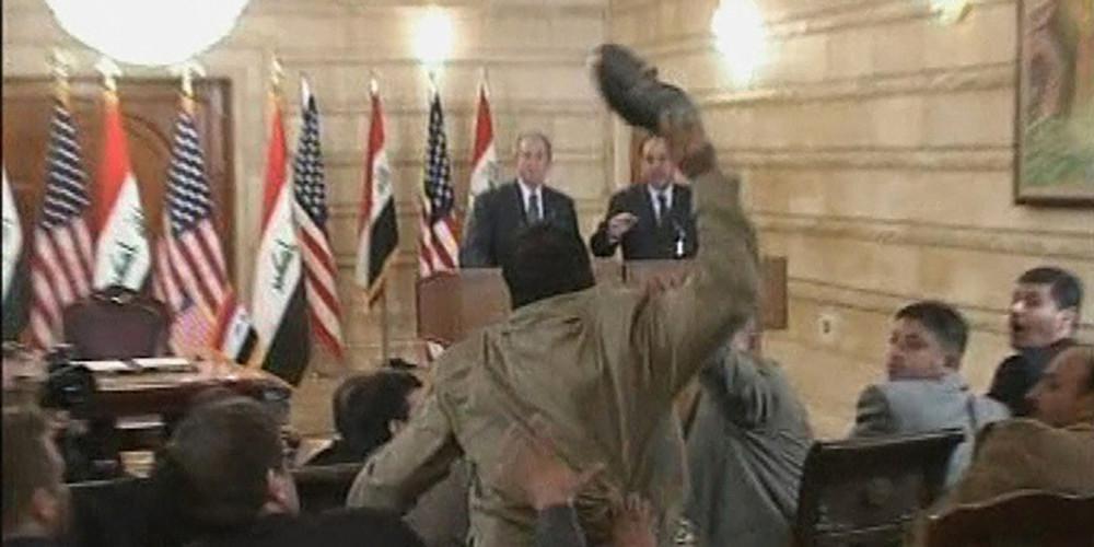 Υποψήφιος στις ιρακινές εκλογές ο δημοσιογράφος που πέταξε το παπούτσι του στον Μπους