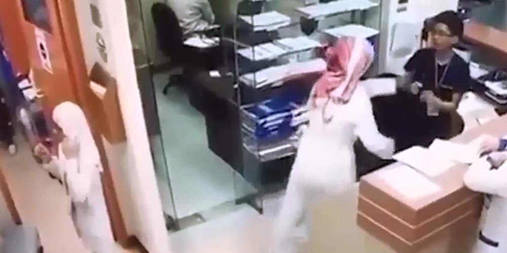 Βίντεο σοκ: Μαχαίρωνε με μίσος νοσοκόμα επειδή δεν του πούλησε φάρμακα!