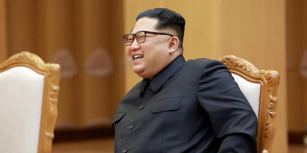 Νέα πυραυλική δοκιμή από τη Βόρεια Κορέα υπό την επίβλεψη του Κιμ Γιονγκ Ουν