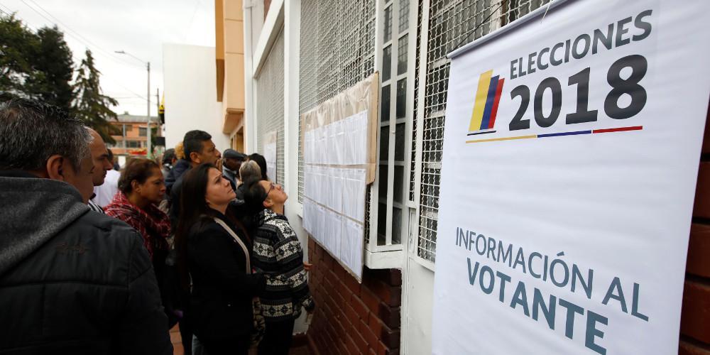 Νικητής ο υποψήφιος της δεξιάς στον πρώτο γύρο των προεδρικών εκλογών στην Κολομβία