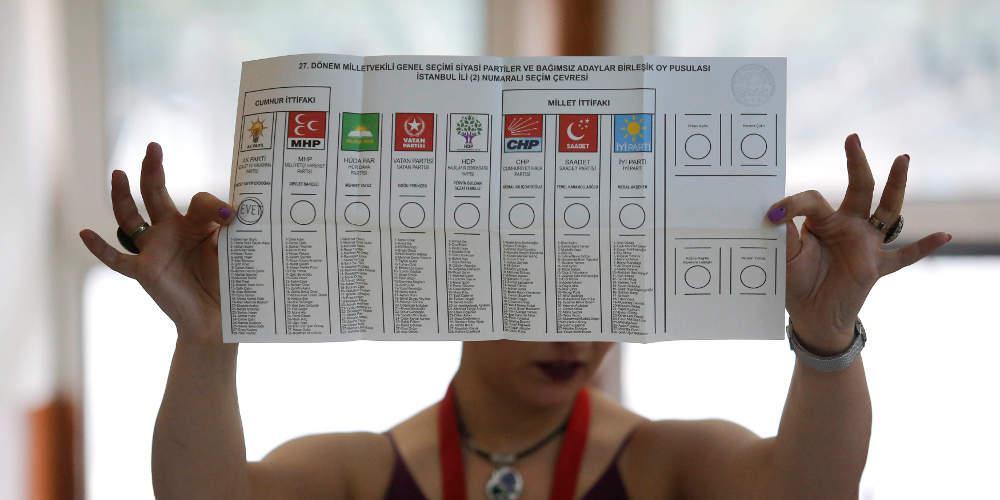 Σκάνδαλο στην Τουρκία: Βρέθηκε ψηφοφόρος ετών… 165!