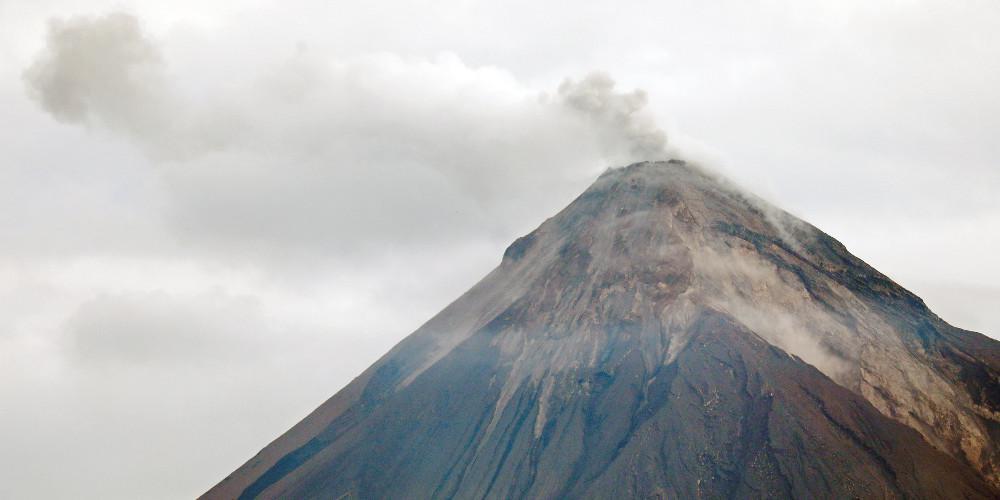 Γουατεμάλα: Στους 100 οι νεκροί από την έκρηξη του ηφαιστείου Φουέγο