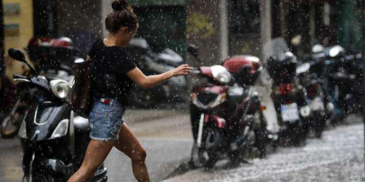 Πρόγνωση καιρού: Συνεχίζεται η άνοδος της θερμοκρασίας αλλά με τοπικές βροχές