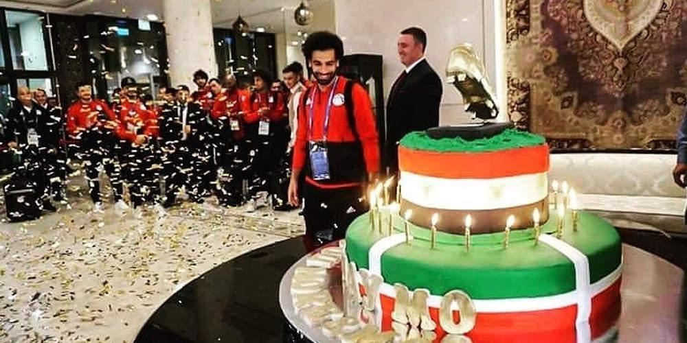 Μουντιάλ 2018: «Γλύκαναν» τον Σαλάχ με τούρτα 100 κιλών