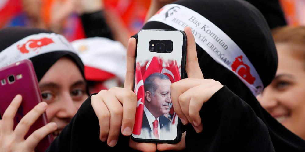 Εκλογές στην Τουρκία - Η μουσουλμανική χώρα μεταξύ Ευρώπης και Ασίας που «βυθίζεται» στον ισλαμοσυντηρητισμό