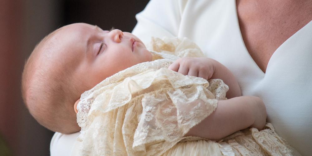 Οι πρώτες εικόνες από τη βάπτιση του πρίγκιπα Λούις -Τζορτζ [εικόνες & βίντεο]