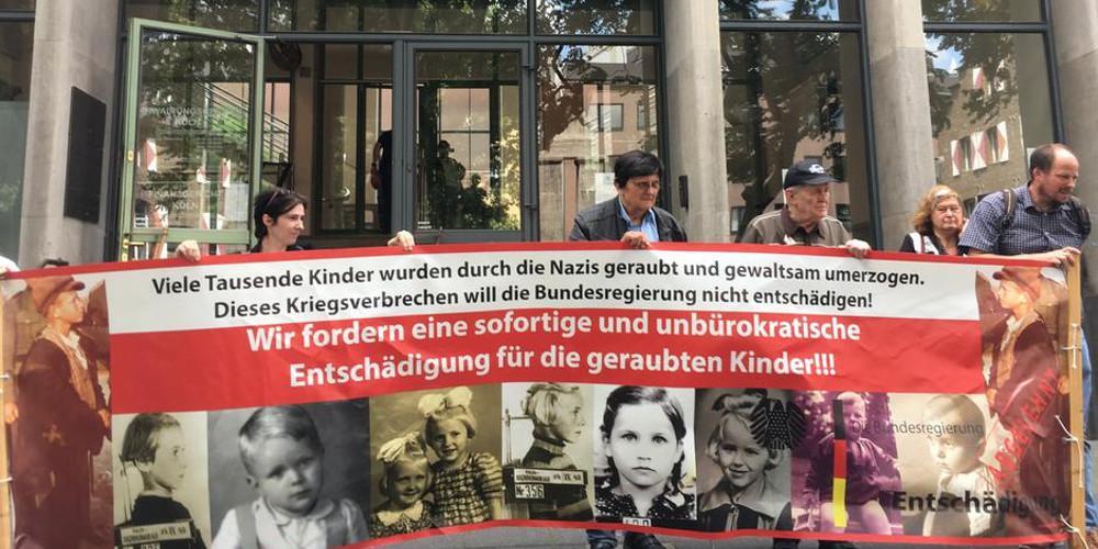 Deutsche Welle: Καμία αποζημίωση για το παιδομάζωμα των SS