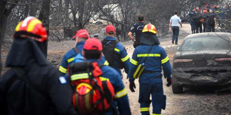 Σε κατάσταση σοκ οι διασώστες που βρήκαν τους 26 νεκρούς στην πυρκαγιά στο Μάτι [βίντεο]
