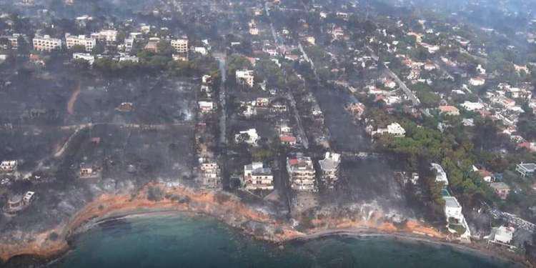 Εναέρια πλάνα από τις περιοχές που καταστράφηκαν από τις πυρκαγιές