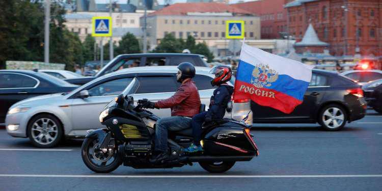 Τα 2/3 των Ρώσων πιστεύουν πως υπάρχει «παγκόσμια κυβέρνηση»