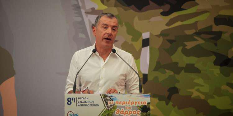 Θεοδωράκης: Εμείς δεν θα υπογράψουμε τις ιδεοληψίες των ΣΥΡΙΖΑΝΕΛ