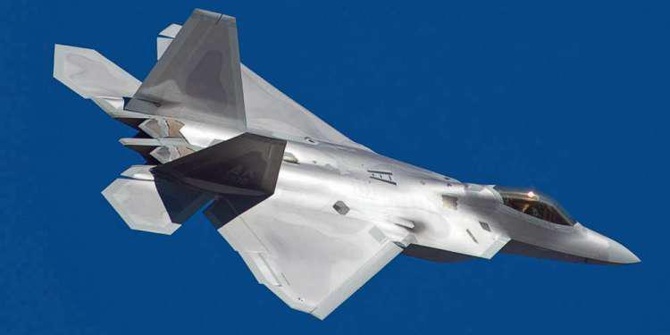 Αμερικανικά F-22 Raptor στην 110 πτέρυγα μάχης στη Λάρισα