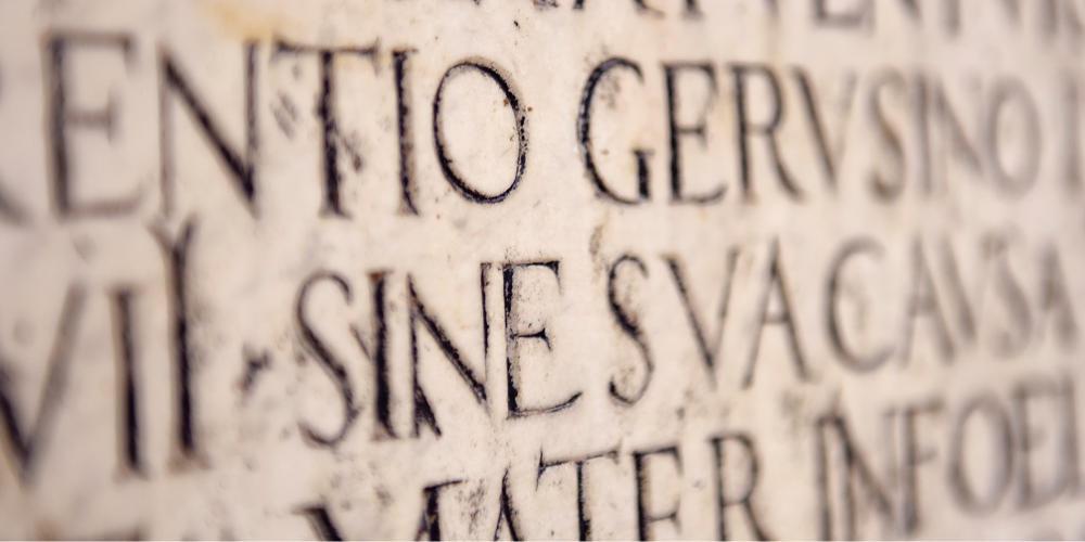 Σφοδρή επίθεση φιλολόγων στον Γαβρόγλου για τα λατινικά